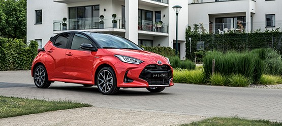 TOYOTA YARIS CZWARTEJ GENERACJI EUROPEJSKIM SAMOCHODEM ROKU 2021